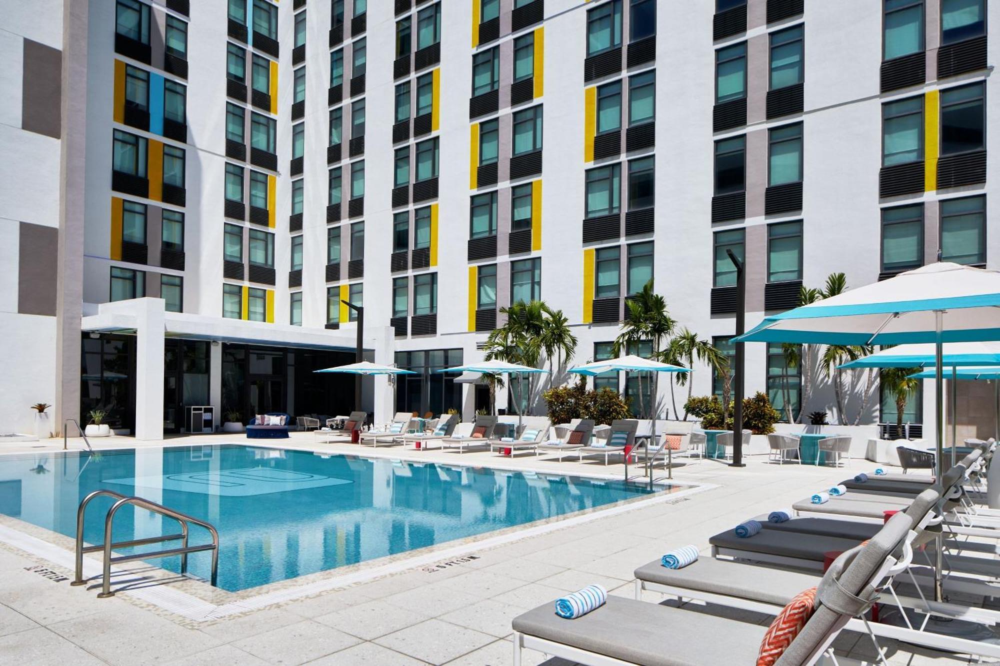 Aloft Miami Aventura Hotel Exterior photo